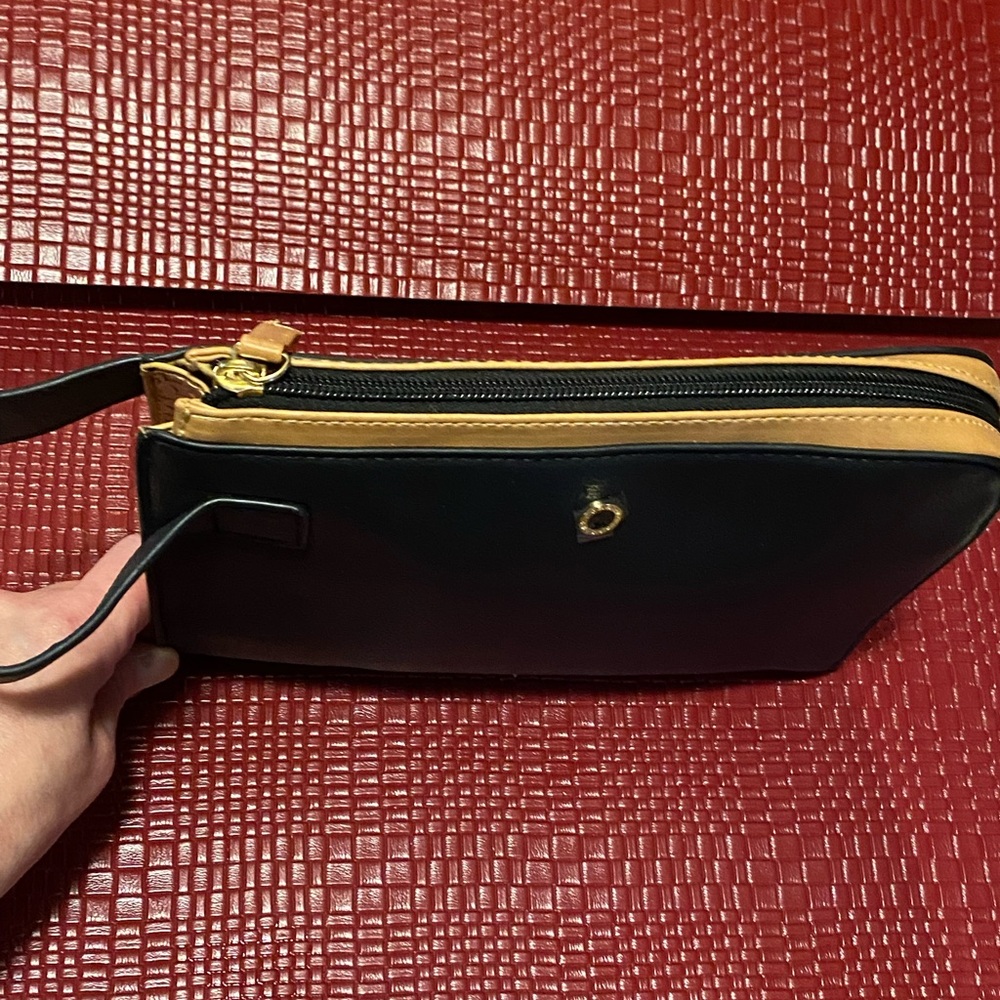 NWT Bvlgari Le Gemme Gyan First Class Emirates Airlines Travel Bag - Picture 7 of 15